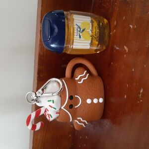 Bath & Body Works Gingerbread Holder with Candy Cane Charm